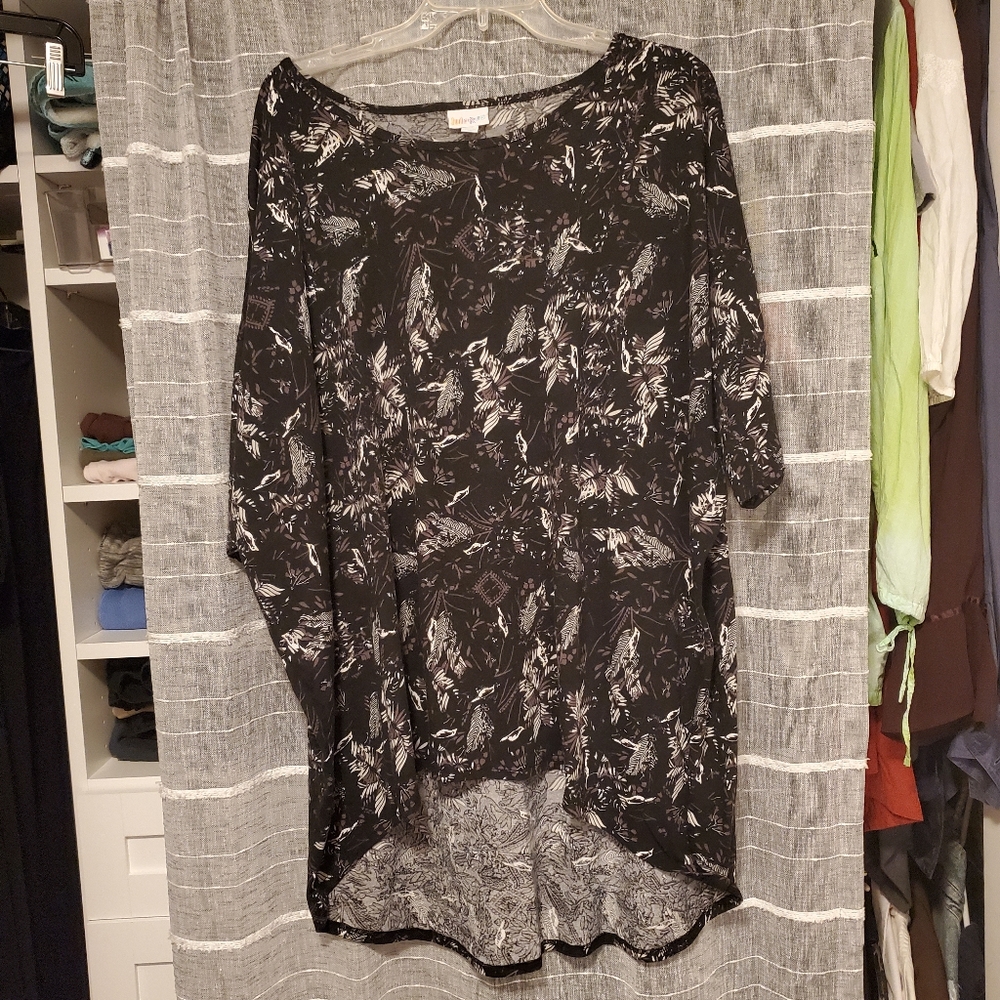 Lularoe Irma 2X top